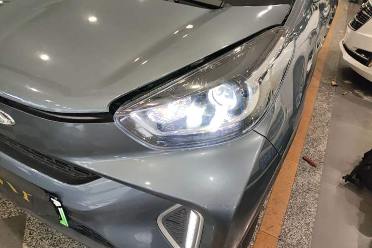 Used Chery New Energy Little Ant 2021 200 000-Yuan Ant Fan Edition Talent Version NMC Battery 301 km Left Front Headlight