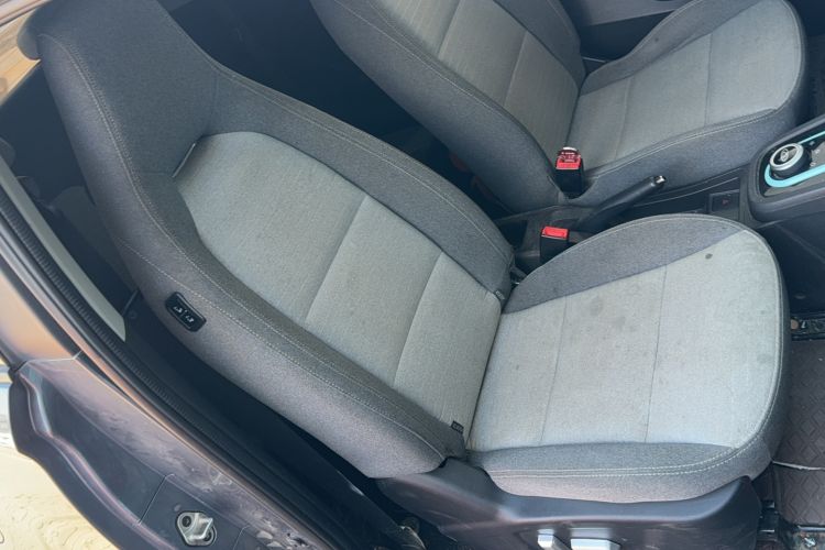 Used Chery New Energy Little Ant 2021 150 000 Yuan "Ant Fan" Edition Ant Cool Version with Ternary Lithium Right Front Seat
