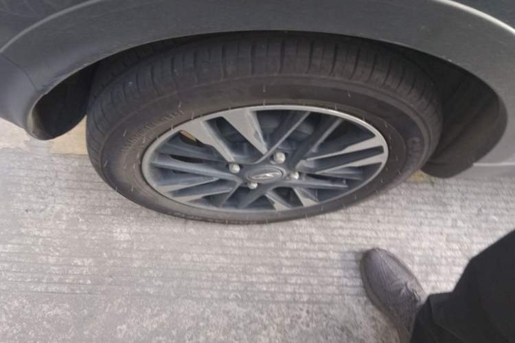 Used Chery New Energy Little Ant 2021 Revised Version 150 000 Yuan Ant Fan Edition New Ant Cool Edition Lithium Iron Phosphate Right Rear Wheel Hub