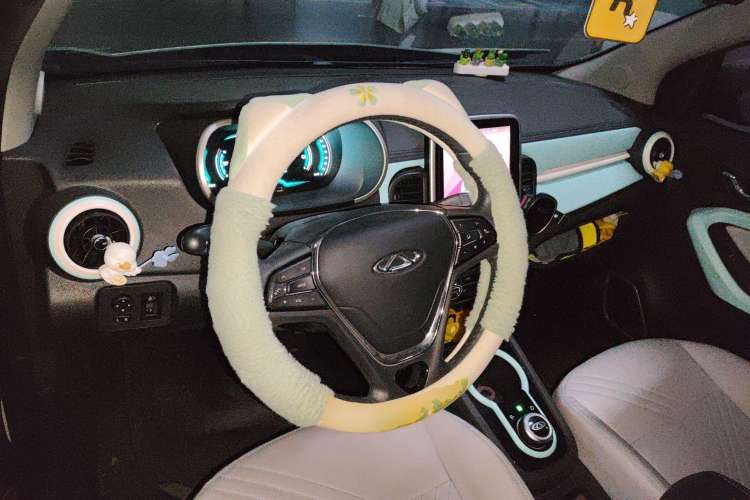 Used Chery New Energy Little Ant 2021 200 000-Yuan Ant Fan Edition Oxygen Version Lithium Iron Phosphate 301 km Center Console