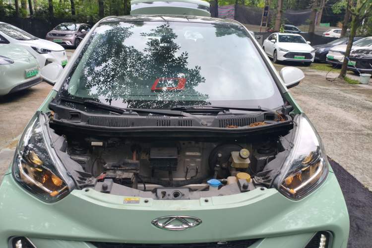 Used Chery New Energy Little Ant 2021 200 000-Yuan Ant Fan Edition Oxygen Version Lithium Iron Phosphate 301 km Engine Bay