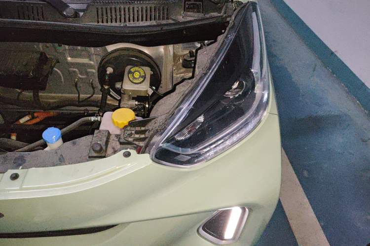 Used Chery New Energy Little Ant 2021 200 000-Yuan Ant Fan Edition Oxygen Version Lithium Iron Phosphate 301 km Engine Bay Left