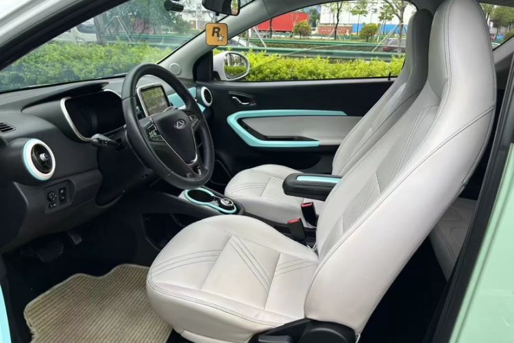 Used Chery New Energy Little Ant 2021 200 000-Yuan Ant Fan Edition Talent Version Lithium Iron Phosphate 301 km Interior 1