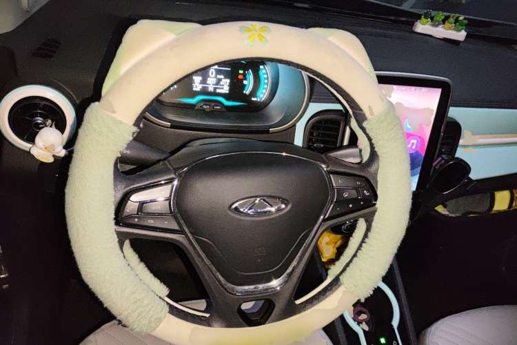 Used Chery New Energy Little Ant 2021 200 000-Yuan Ant Fan Edition Oxygen Version Lithium Iron Phosphate 301 km Steering Wheel