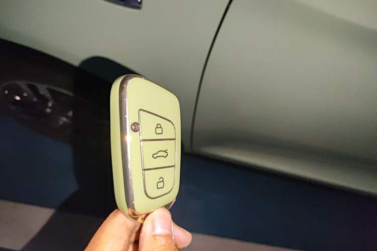 Used Chery New Energy Little Ant 2021 200 000-Yuan Ant Fan Edition Oxygen Version Lithium Iron Phosphate 301 km Vehicle Key