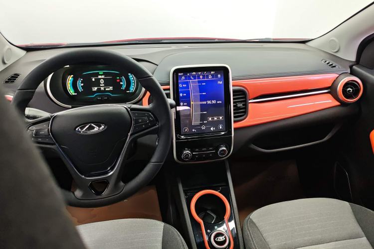 Used Chery New Energy Little Ant 2021 150 000 Yuan Ant Fan Edition Ant Stylish Version Lithium-Ion Battery Center Console