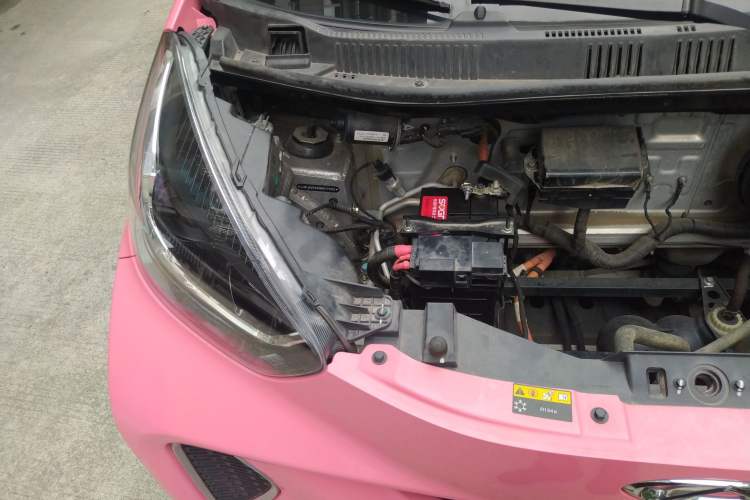 Used Chery New Energy Little Ant 2021 200 000-Yuan Ant Fan Edition Talent Version NMC Battery 408 km续航 Engine Bay Right