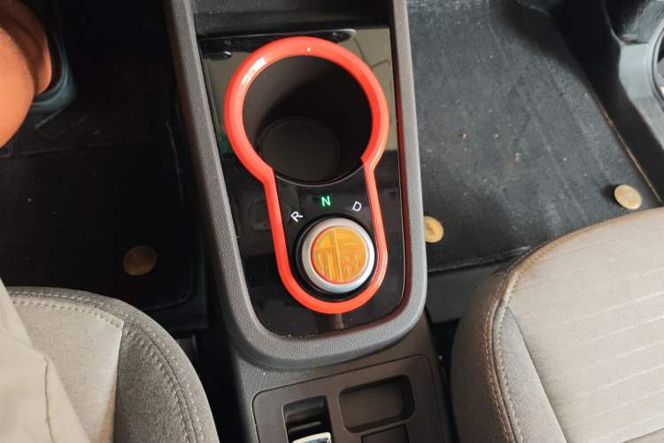 Used Chery New Energy Little Ant 2021 150 000 Yuan Ant Fan Edition Ant Stylish Version Lithium-Ion Battery Gear Lever
