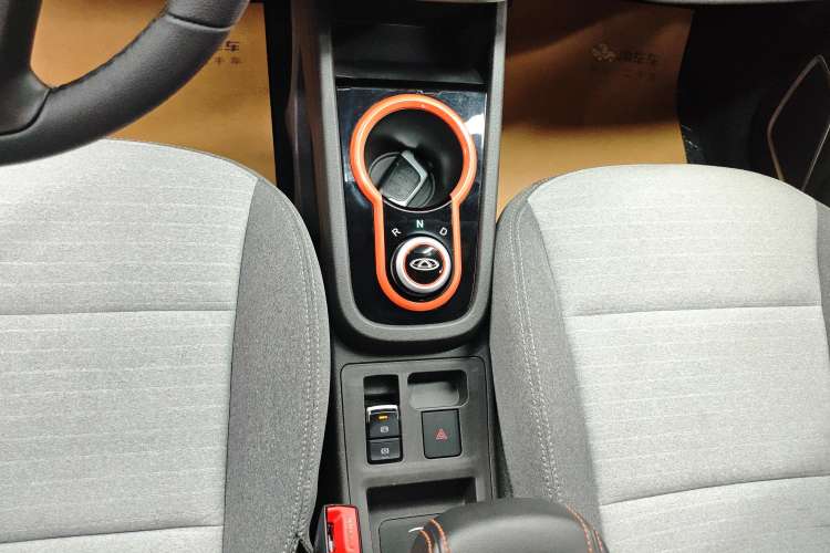 Used Chery New Energy Little Ant 2021 150 000 Yuan Ant Fan Edition Ant Stylish Version Lithium-Ion Battery Gear Lever