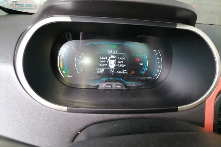 Used Chery New Energy Little Ant 2021 150 000 Yuan Ant Fan Edition Ant Stylish Version Lithium-Ion Battery Instrument Cluster