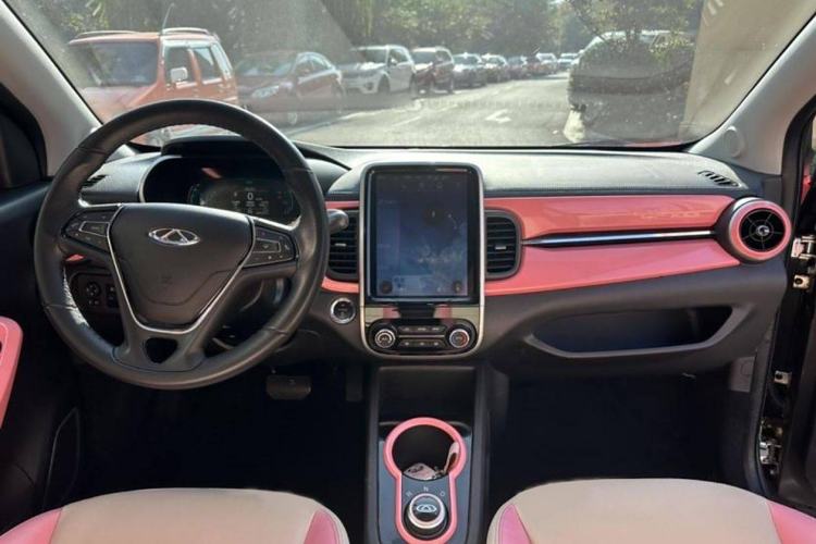 Used Chery New Energy Little Ant 2021 150 000 Yuan "Ant Fan" Edition New Ant Cool Version Lithium-Ion Battery Interior 1