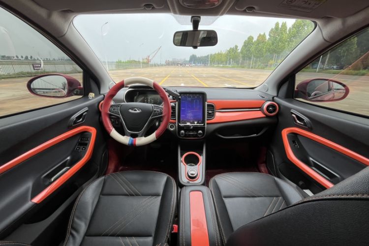 Used Chery New Energy Little Ant 2021 200 000-Yuan Ant Fan Edition Talent Version NMC Battery 408 km续航 Interior 2