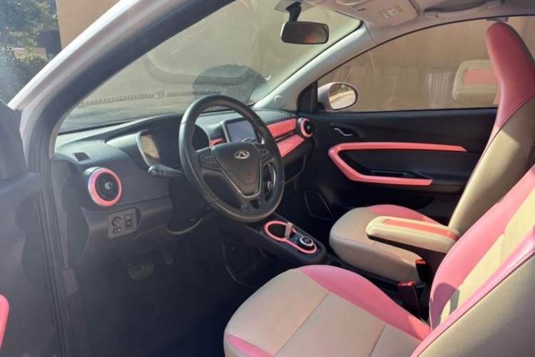 Used Chery New Energy Little Ant 2021 150 000 Yuan "Ant Fan" Edition New Ant Cool Version Lithium-Ion Battery Interior 2