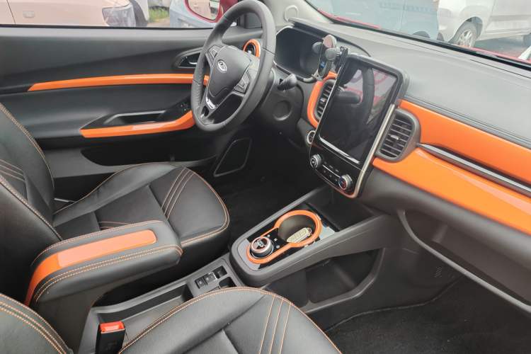 Used Chery New Energy Little Ant 2021 200 000-Yuan Ant Fan Edition Talent Version Lithium Iron Phosphate 301 km Interior 7