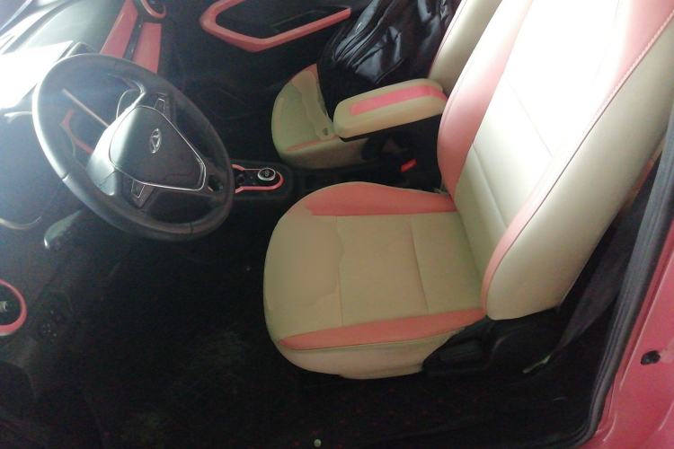 Used Chery New Energy Little Ant 2021 200 000 Yuan Ant Fan Edition Energized Version Lithium Iron Phosphate 301 km Left Front Seat