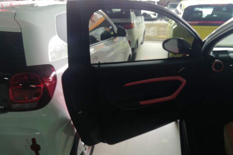 Used Chery New Energy Little Ant 2021 200 000 Yuan Ant Fan Edition Energized Version Lithium Iron Phosphate 301 km Left Rear Door Interior