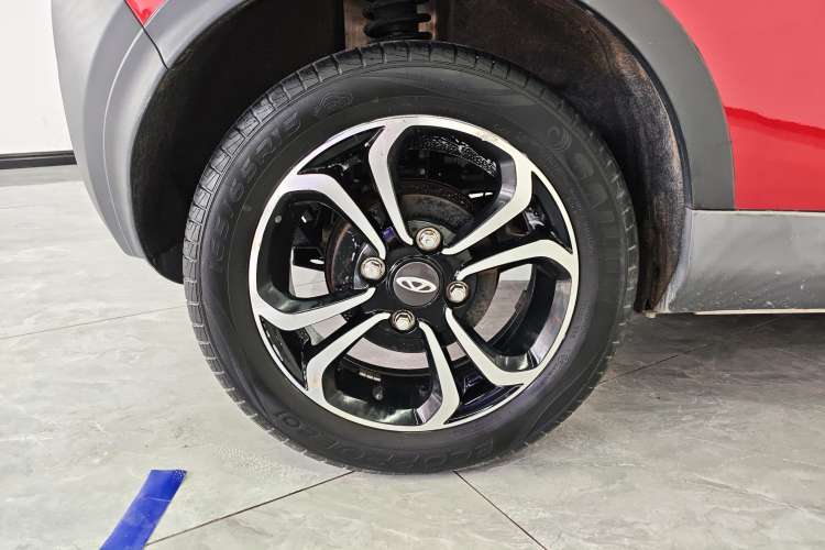 Used Chery New Energy Little Ant 2021 150 000 Yuan Ant Fan Edition Ant Stylish Version Lithium-Ion Battery Right Front Wheel Hub