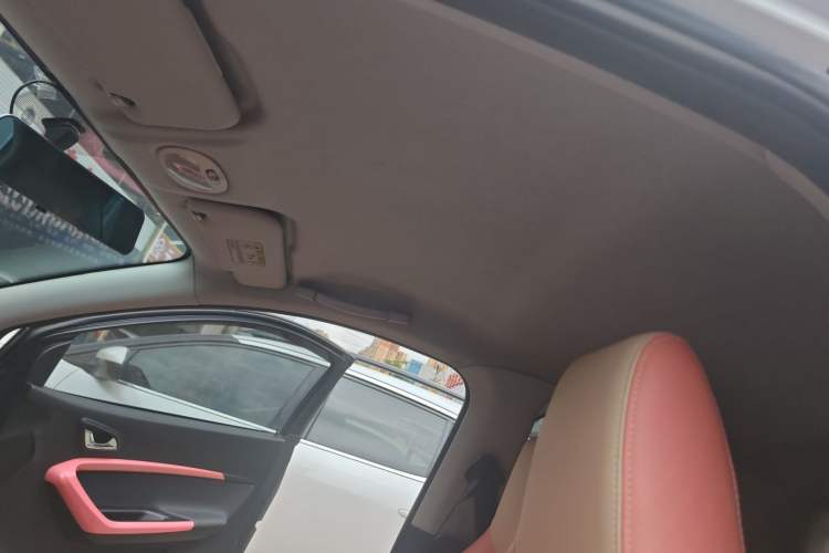 Used Chery New Energy Little Ant 2021 200 000-Yuan Ant Fan Edition Talent Version NMC Battery 301 km Roof
