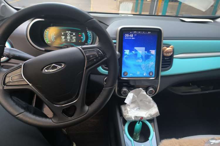 Used Chery New Energy Little Ant 2021 150 000 Yuan "Ant Fan" Edition New Ant Cool Version Lithium-Ion Battery Center Console