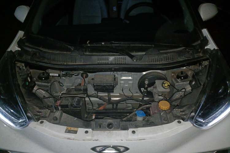 Used Chery New Energy Little Ant 2021 200 000-Yuan Ant Fan Edition Talent Version NMC Battery 301 km Engine Bay