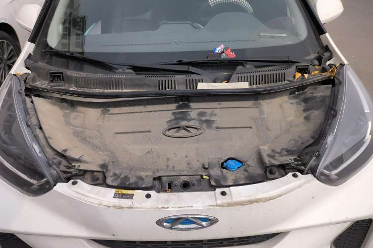 Used Chery New Energy Little Ant 2021 150 000 Yuan Ant Fan Edition Ant Trend Version Lithium-Ion Battery Engine Bay