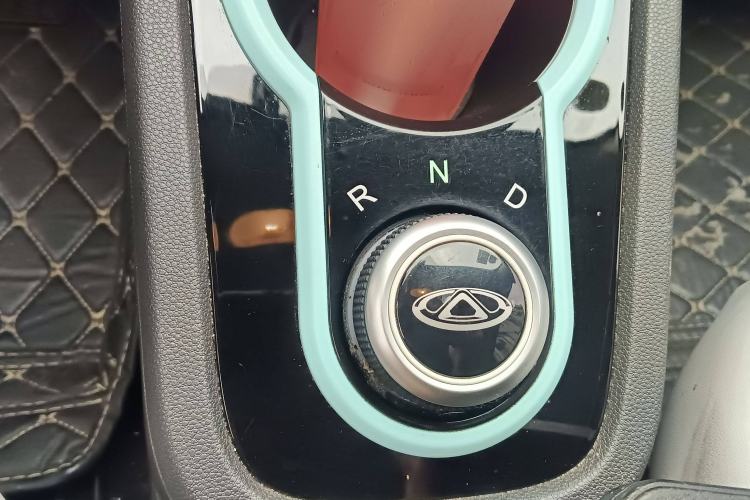 Used Chery New Energy Little Ant 2021 200 000-Yuan Ant Fan Edition Talent Version Lithium Iron Phosphate 301 km Gear Lever