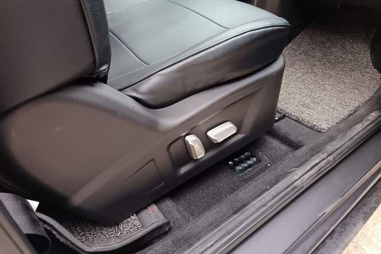 Used Chery New Energy Little Ant 2021 150 000 Yuan "Ant Fan" Edition New Ant Cool Version Lithium-Ion Battery Interior 1