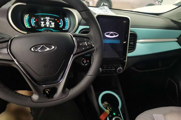 Used Chery New Energy Little Ant 2021 200 000-Yuan Ant Fan Edition Talent Version Lithium Iron Phosphate 301 km Interior 3