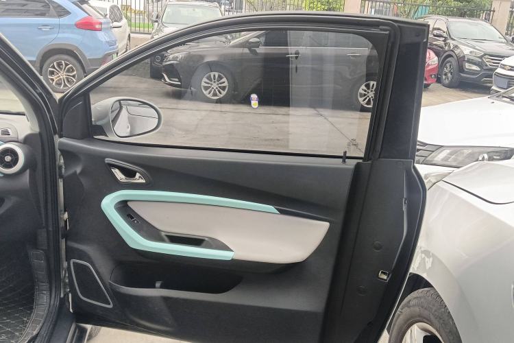 Used Chery New Energy Little Ant 2021 200 000-Yuan Ant Fan Edition Talent Version Lithium Iron Phosphate 301 km Interior 6