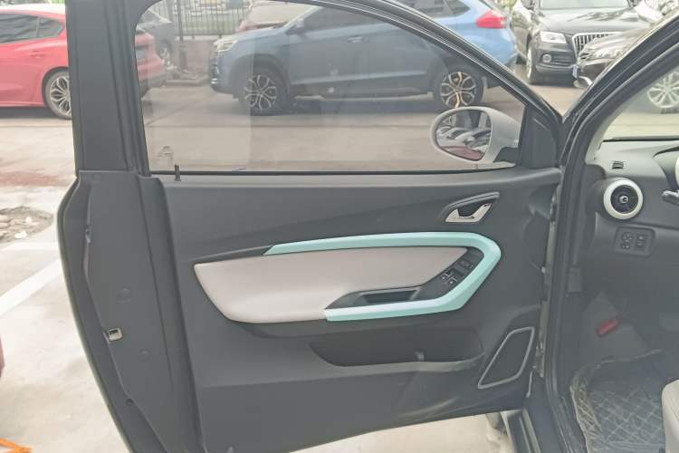 Used Chery New Energy Little Ant 2021 200 000-Yuan Ant Fan Edition Talent Version Lithium Iron Phosphate 301 km Interior 7