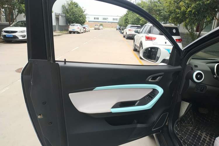 Used Chery New Energy Little Ant 2021 150 000 Yuan Ant Fan Edition Ant Trend Version Lithium-Ion Battery Left Front Door Interior