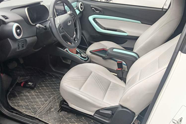 Used Chery New Energy Little Ant 2021 200 000-Yuan Ant Fan Edition Talent Version Lithium Iron Phosphate 301 km Left Front Seat