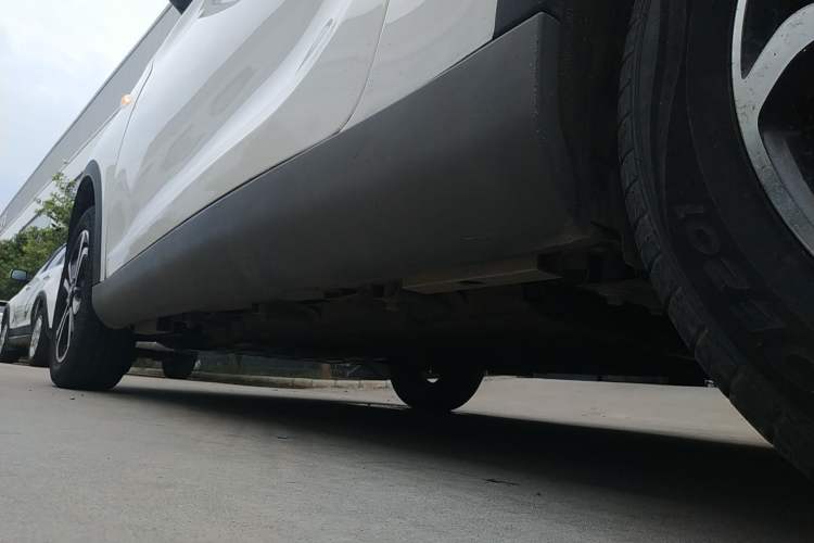 Used Chery New Energy Little Ant 2021 150 000 Yuan Ant Fan Edition Ant Trend Version Lithium-Ion Battery Left Side Sill