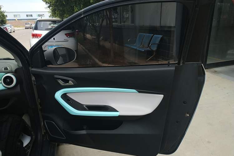 Used Chery New Energy Little Ant 2021 150 000 Yuan Ant Fan Edition Ant Trend Version Lithium-Ion Battery Right Front Door Interior