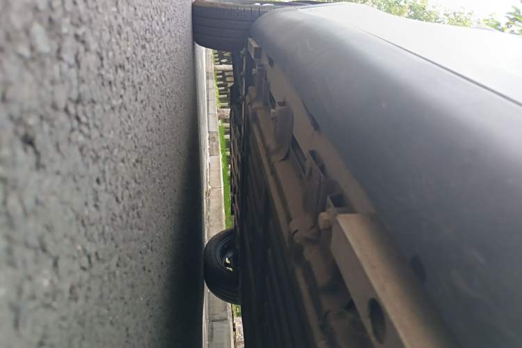 Used Chery New Energy Little Ant 2021 200 000 Yuan Ant Fan Edition Energized Version NMC Lithium Battery 408 km Right Side Sill