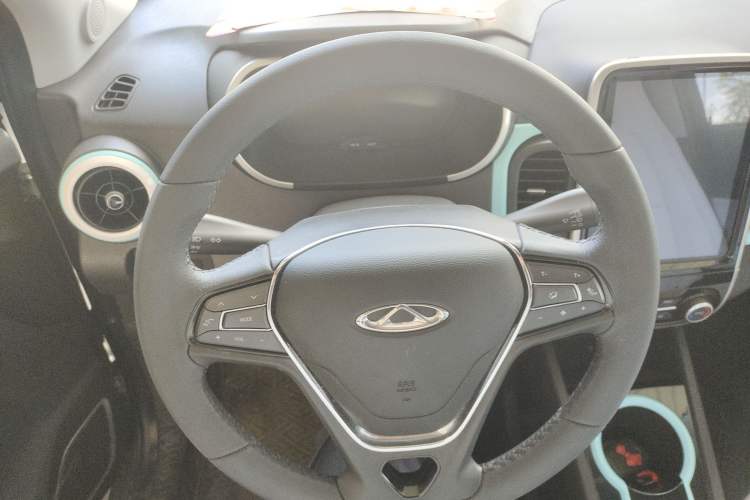 Used Chery New Energy Little Ant 2021 150 000 Yuan "Ant Fan" Edition New Ant Cool Version Lithium-Ion Battery Steering Wheel