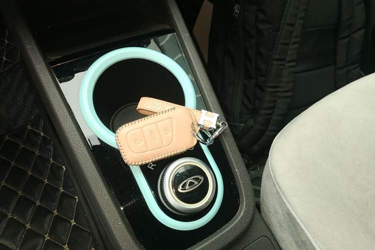 Used Chery New Energy Little Ant 2021 150 000 Yuan Ant Fan Edition Ant Trend Version Lithium-Ion Battery Vehicle Key