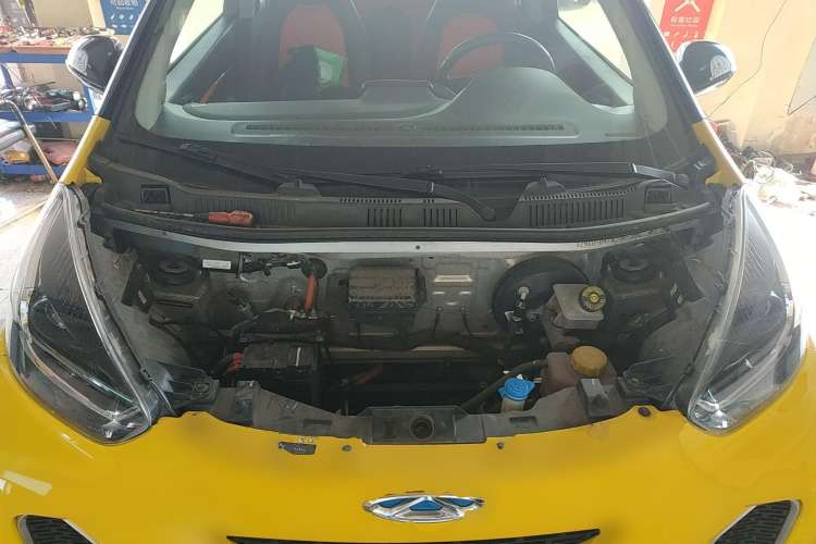 Used Chery New Energy Little Ant 2021 150 000 Yuan "Ant Fan" Edition New Ant Cool Version Lithium-Ion Battery Engine Bay