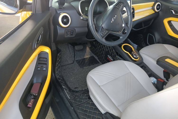 Used Chery New Energy Little Ant 2021 150 000 Yuan "Ant Fan" Edition New Ant Cool Version Lithium-Ion Battery Interior 2