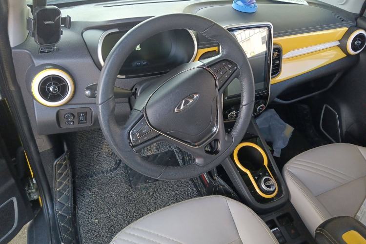 Used Chery New Energy Little Ant 2021 150 000 Yuan "Ant Fan" Edition New Ant Cool Version Lithium-Ion Battery Interior 3