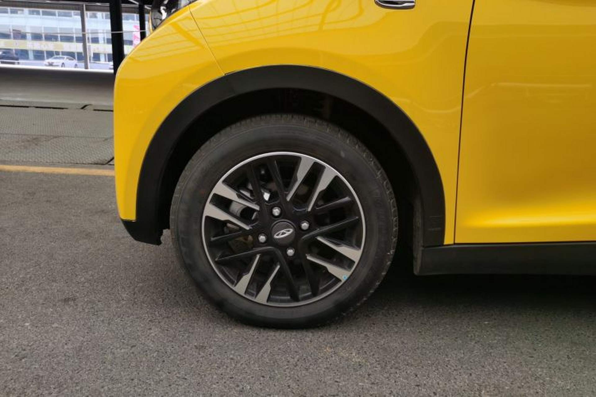 Used Chery New Energy Little Ant 2021 200 000-Yuan Ant Fan Edition Oxygen Version Lithium Iron Phosphate 301 km Left Front Wheel Hub