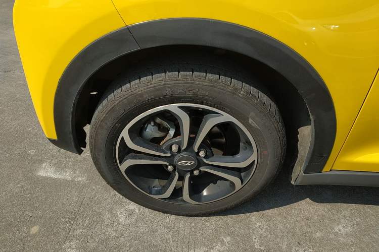 Used Chery New Energy Little Ant 2021 150 000 Yuan "Ant Fan" Edition New Ant Cool Version Lithium-Ion Battery Left Front Wheel Hub