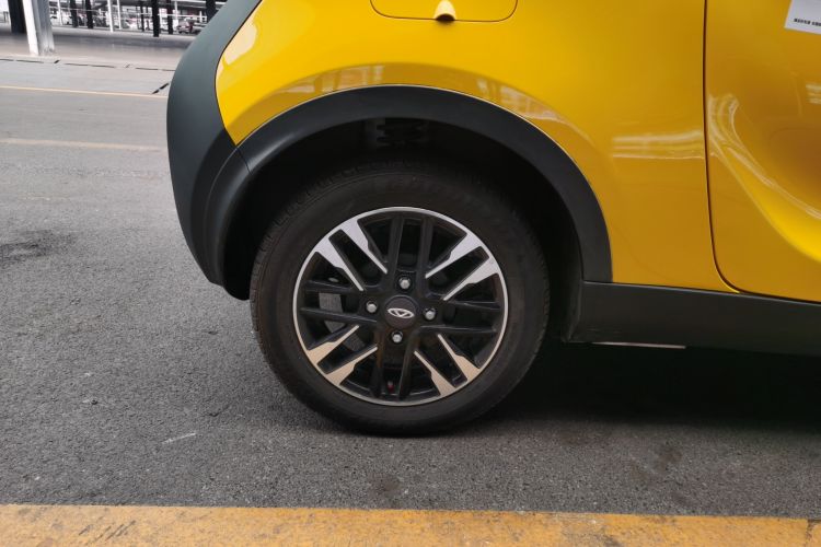 Used Chery New Energy Little Ant 2021 200 000-Yuan Ant Fan Edition Oxygen Version Lithium Iron Phosphate 301 km Right Rear Wheel Hub