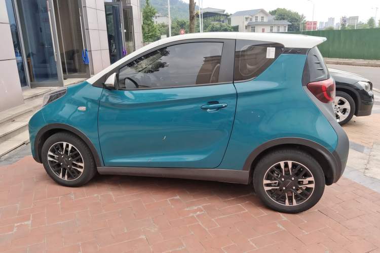 Used Chery New Energy Little Ant 2022 Restyled Version Sweet Pink Edition Half-Sugar Version 30.6 kWh 30 kW 301 km Exterior 3