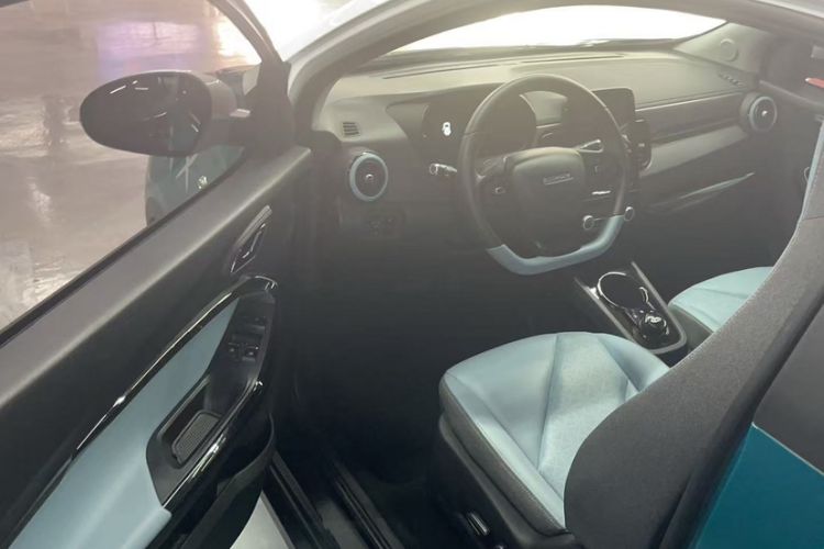 Used Chery New Energy Little Ant 2022 Sweet Pink Edition Full-Sugar Version Lithium Iron Phosphate 30 kW 301 km Interior 1