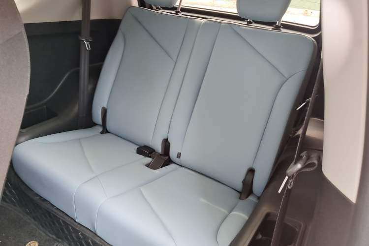 Used Chery New Energy Little Ant 2022 Restyled Version Sweet Pink Edition Half-Sugar Version 30.6 kWh 30 kW 301 km Interior 4