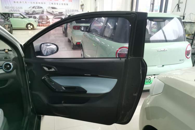 Used Chery New Energy Little Ant 2022 Restyled Version Sweet Pink Edition Half-Sugar Version 30.6 kWh 30 kW 301 km Interior 5