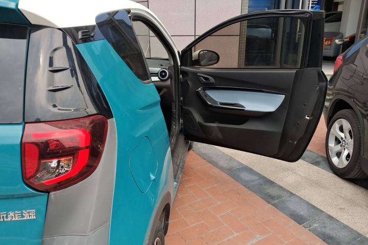 Used Chery New Energy Little Ant 2022 Restyled Version Sweet Pink Edition Half-Sugar Version 30.6 kWh 30 kW 301 km Interior 6