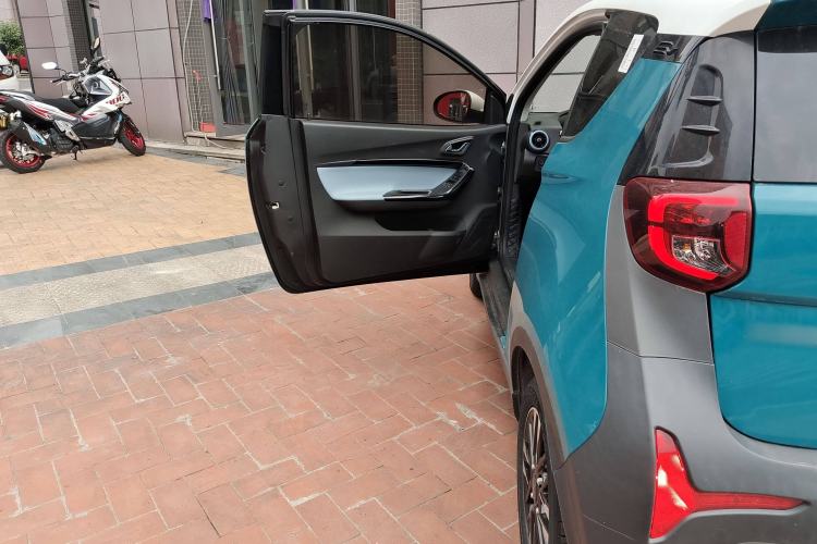 Used Chery New Energy Little Ant 2022 Restyled Version Sweet Pink Edition Half-Sugar Version 30.6 kWh 30 kW 301 km Interior 8