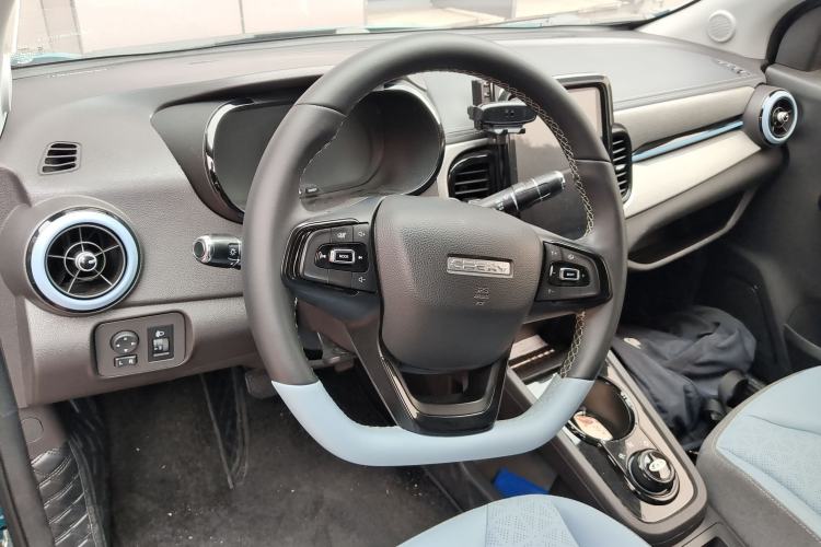 Used Chery New Energy Little Ant 2022 Restyled Version Sweet Pink Edition Half-Sugar Version 30.6 kWh 30 kW 301 km Steering Wheel